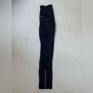 Lulu Lemon Black Leggings with pockets